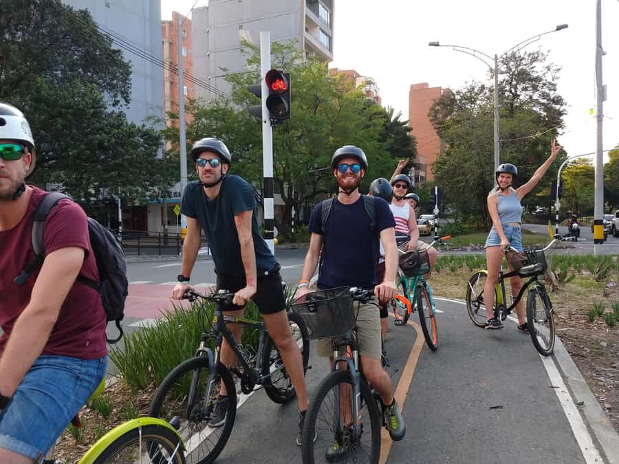 Medellín: Guided City Bike Tour - Getting started at Los Patios Cool Living (and what that means for your day)