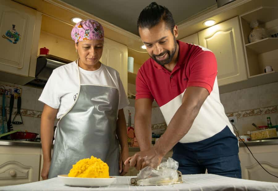 Medellin: Learn to make Colombian empanadas from scratch - First Bites: Welcome Drink and the Backstory of Empanadas