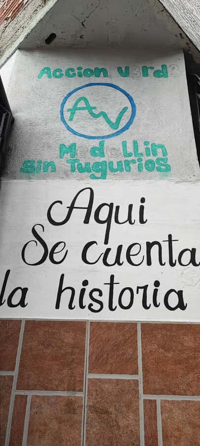 Medellín: Pablo Escobar Historical Tour Complete Experience - A private 8-hour Medellín day built around key Escobar sites