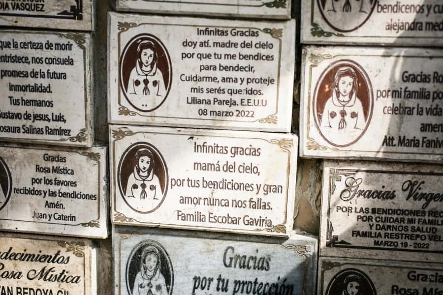 Medellín: Pablo Escobar Tour incl. museum & transportation - Montesacro Cemetery: respectful context for the end of the story