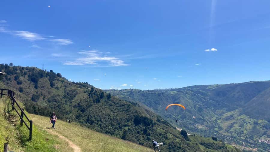 Medellín Paragliding - Go Pro Included - Break Time at San Félix: Snacks, Drinks, and a Moment to Reset