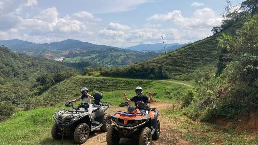 Medellin: Private ATV TOUR 1.5H - Getting there: hotel pickup and the Caldas shortcut