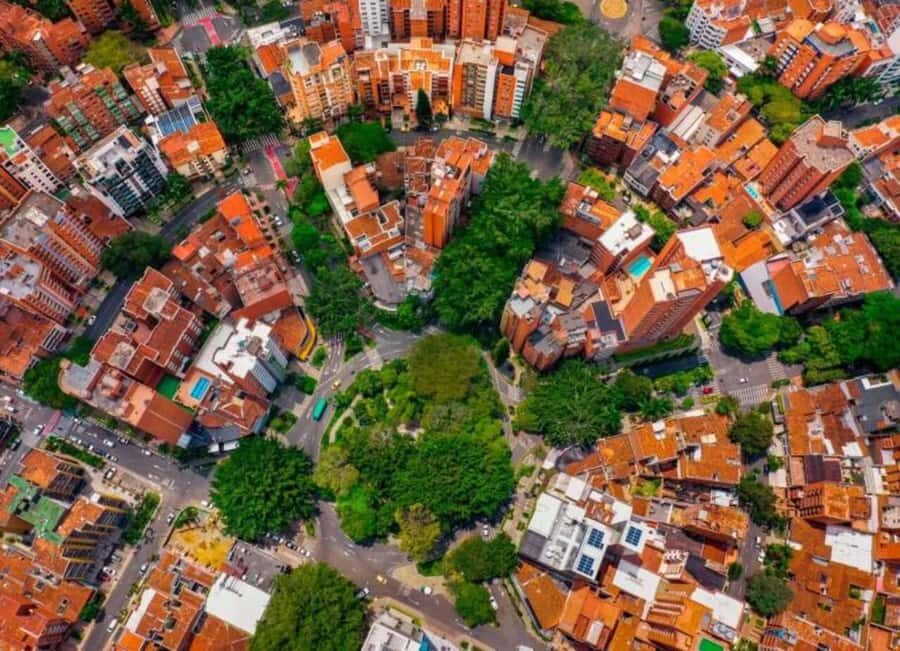 Medellín: Private City Tour and Comuna 13 Tour - Comuna 13: Operation Orion and the story behind the streets