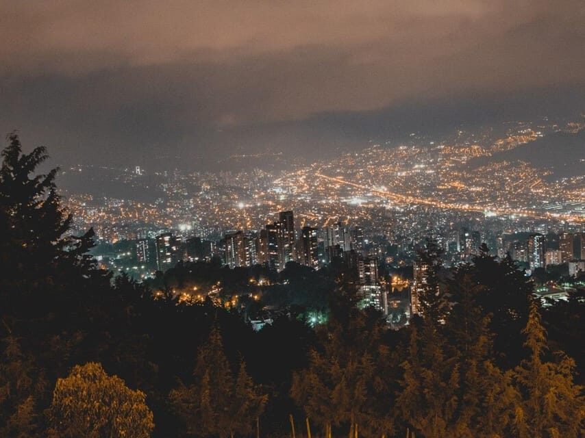 Medellín: Private Food Tour With The Best Viewpoints. - The Eight Wonder Bar: empanadas with Medellín down below