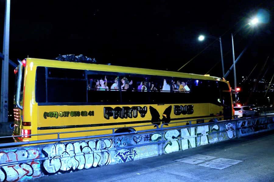 Medellin: Rumbero Party Bus with all the beer you can drink - Who this Medellín party bus suits best