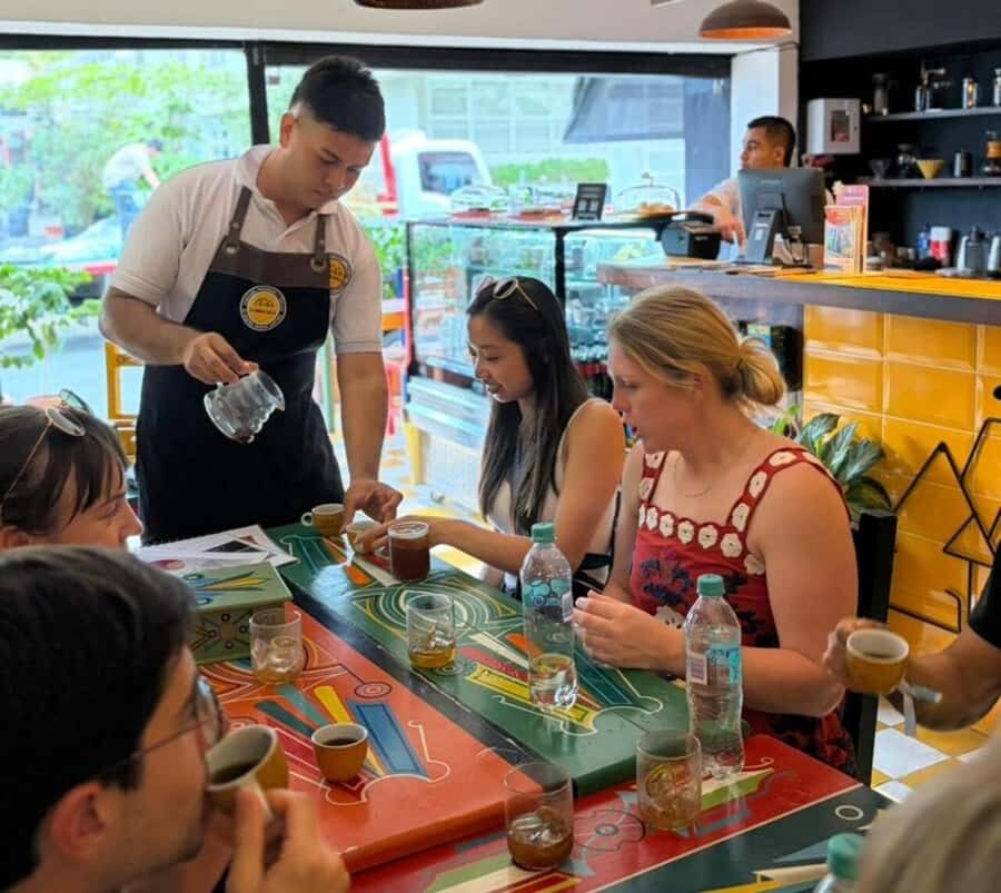 Medellín: Street Food Tour with Local Tastings - What you’ll do in El Poblado (and why it works)