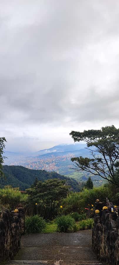Medellin: Tour to The Cathedral - History of Pablo Escobar and his Impact - What to bring and how to plan your day