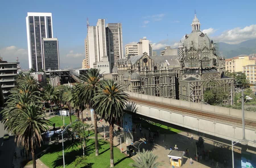 Medellín: Walking Tour with Cable Car and Botero Plaza - Pickup and Metro Cable Transit: A Smooth Start into Medellín