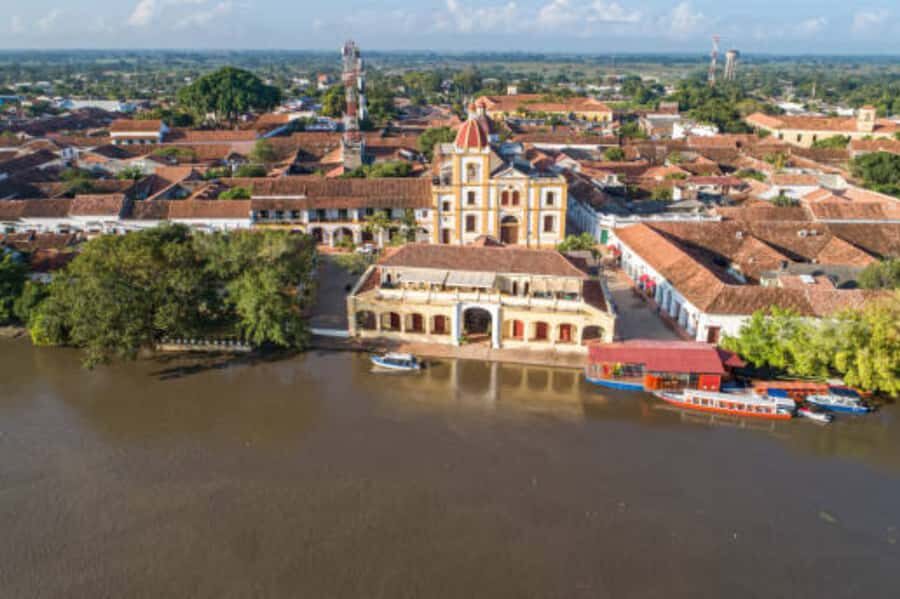 Mompox Caribbean Routes - Breakfast via San Jacinto: a taste stop that sets the tone