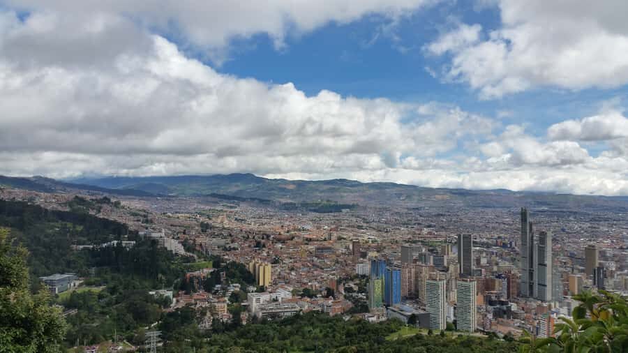 Monserrate Express tour 3 hrs - What 3 hours feels like, from hotel pickup to the return ride
