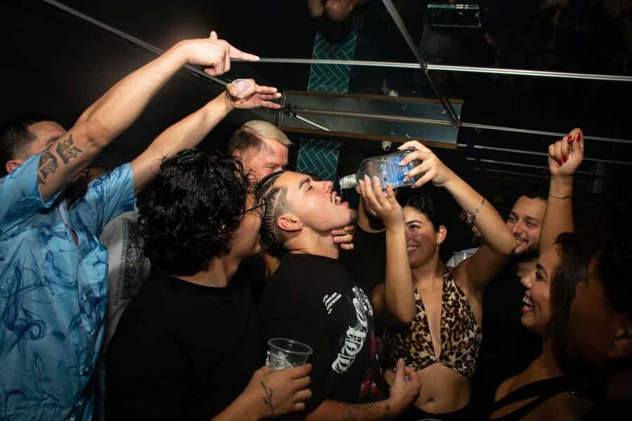 Nightlife Medellin, Rooftops, bars and Clubs - Safety, pacing, and comfort: the small details that change the night