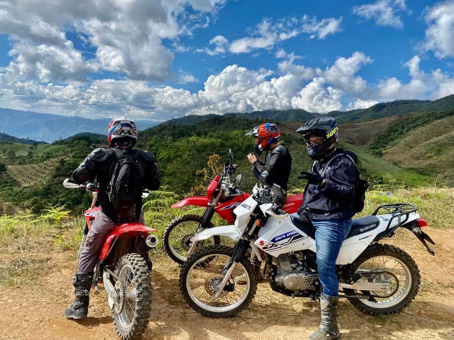 Off-road motorcycle adventure through the Medellín mountains - Why the Guarne off-road ride feels more real than a standard day trip
