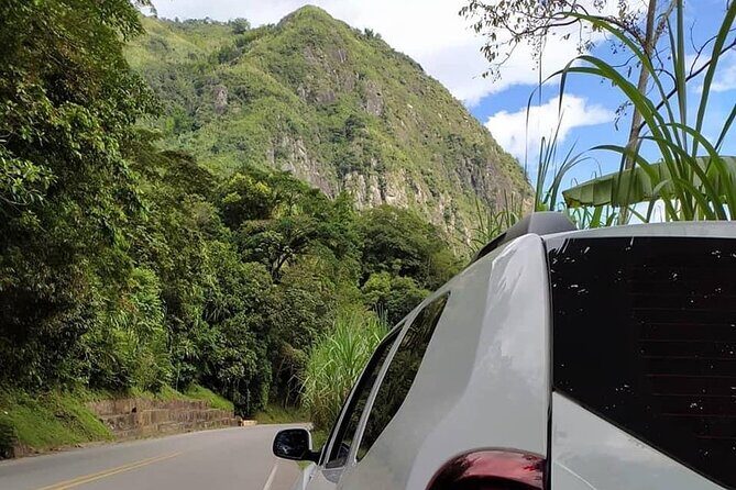 One way transfer from Pereira to Salento AND/OR Salento to Pereira - Comfort in the car: music, A/C, and smart break options
