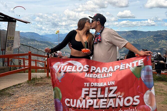 Paragliding in Medellin. - Weather matters: how to plan your Medellín day