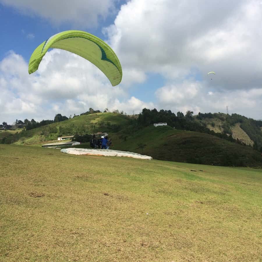 Paragliding the Andes from Medellín - Photo and memory tips that won’t get you stuck