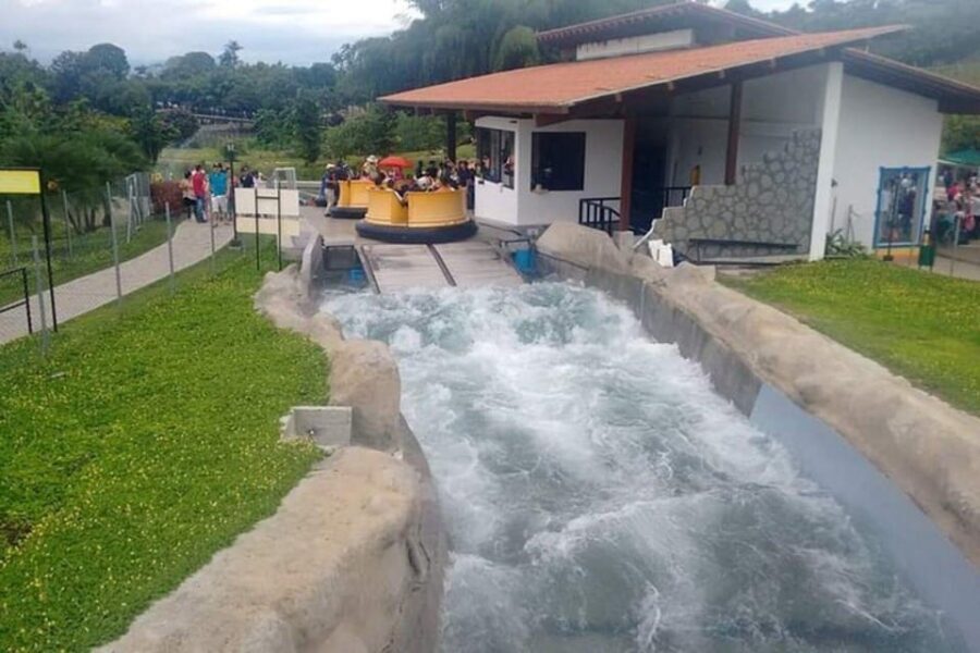 Parque del Café with Private Transportation and Tickets - Cultural Shows: Music and Dance With Real Context