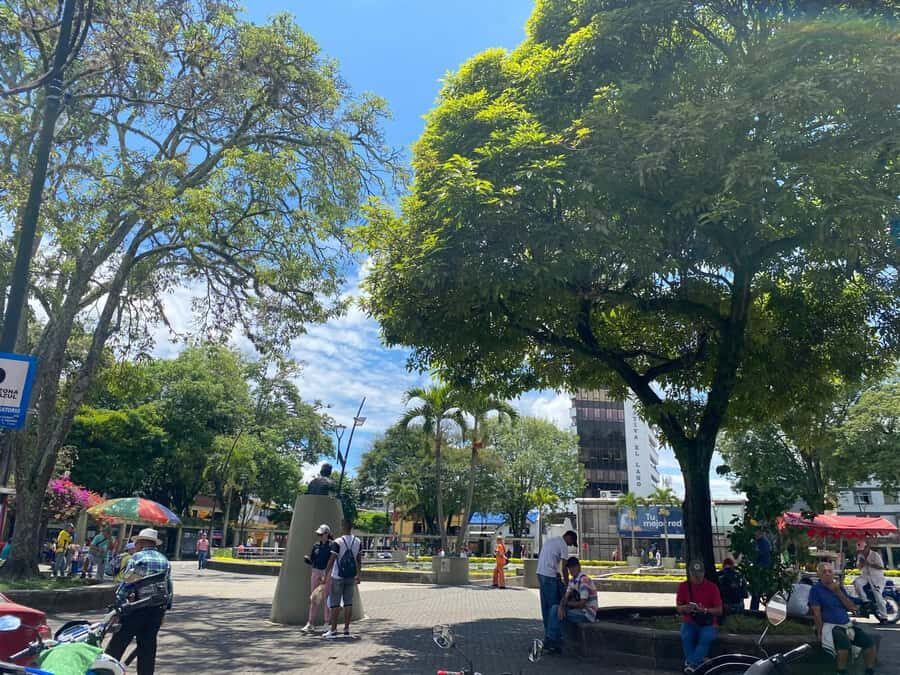 PEREIRA: PRIVATE TOUR OF MAIN SQUARES, HISTORICAL SITES + LOOKOUT POINT - San José Church on the Circumvalar: why it’s worth the stop