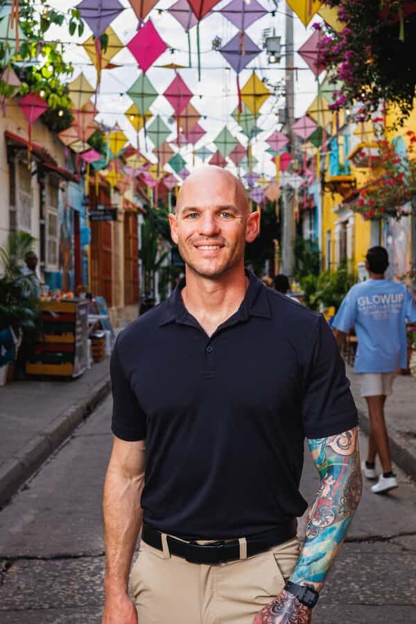 photo session through the streets of cartagena - Choosing your spots gives you control over the final look