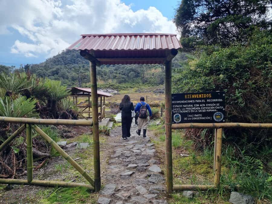 Popayan: Condor Watching in Purace + San Juan Hot Springs - English-speaking guidance that also uses local expertise