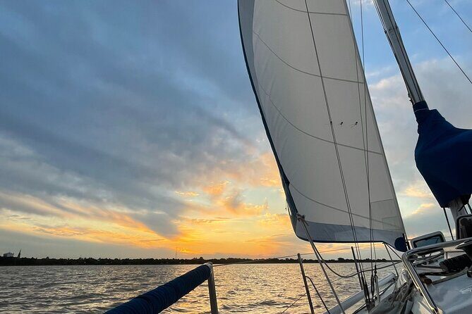 Private Boat Tour to Rio de la Plata and Delta El Tigre with Wine on Board - A private Delta and Rio sail is a calmer way to do Buenos Aires water