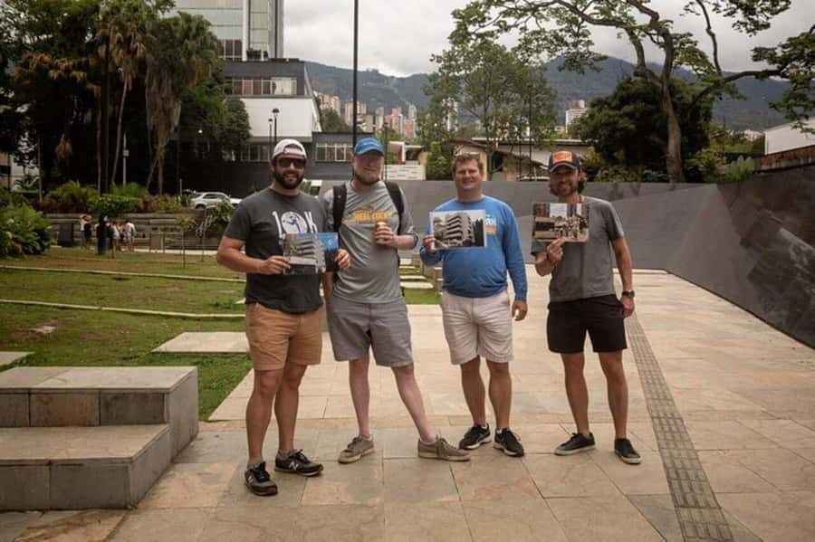Private Pablo Escobar Tour - Dark days and the new Medellin - Starting in El Poblado: a practical way to understand Medellín