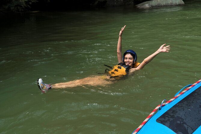 Rio Verde Day Trip - Rafting Medellín - The 6:00am start and the road trip from El Poblado