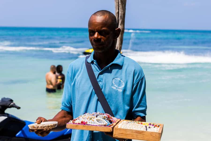 Rosario Islands -Barú : Agua Azul Beach, with lunch - Your beach free time: swim, photos, and how to manage shade