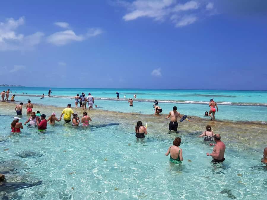San Andres: Acuario Key Premium Tour - The short airboat rides: why they’re included
