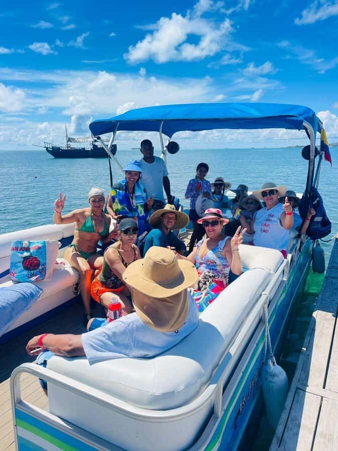 SAN ANDRES: FULL DAY SHARED PONTOON TOUR - Timing reality: how to handle schedule slip without ruining the day