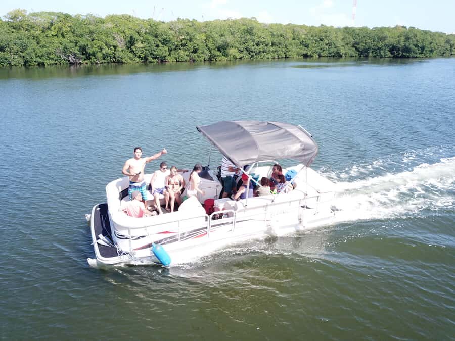 San Andrés: Island Pontoon Boat Tour - Route overview: how the boat day moves between stops