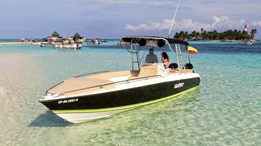 San Andres: Private San Andres Bay Tour by Luxury Speedboat - Key highlights you’ll care about
