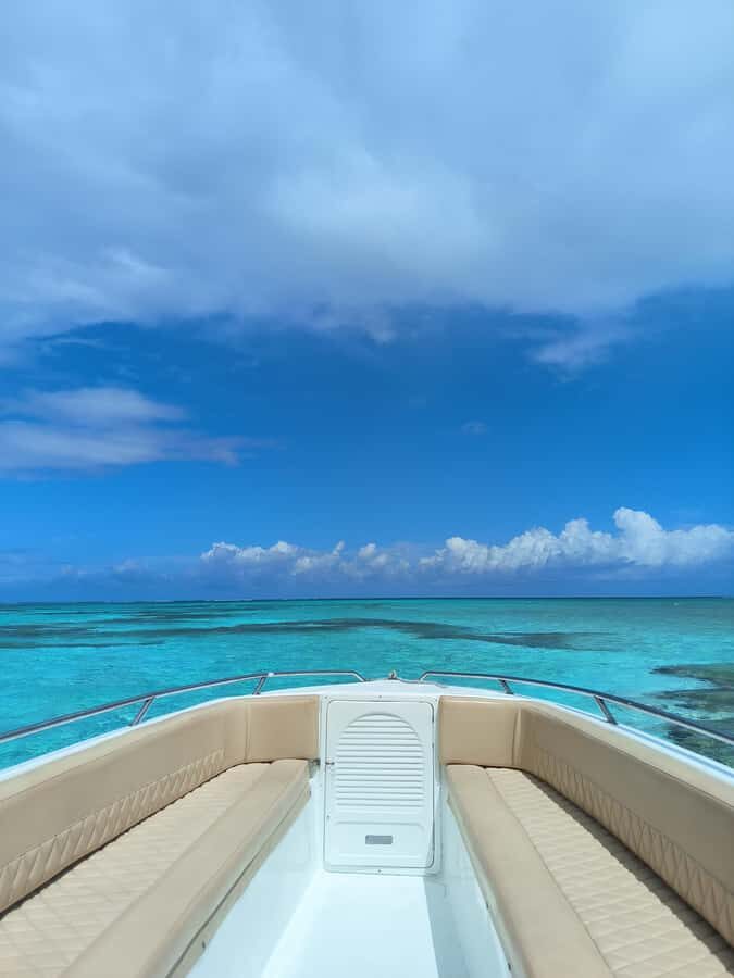 San Andres: Private San Andres Bay Tour by Luxury Speedboat - Boat Comfort, Safety, and the Little Extras That Matter