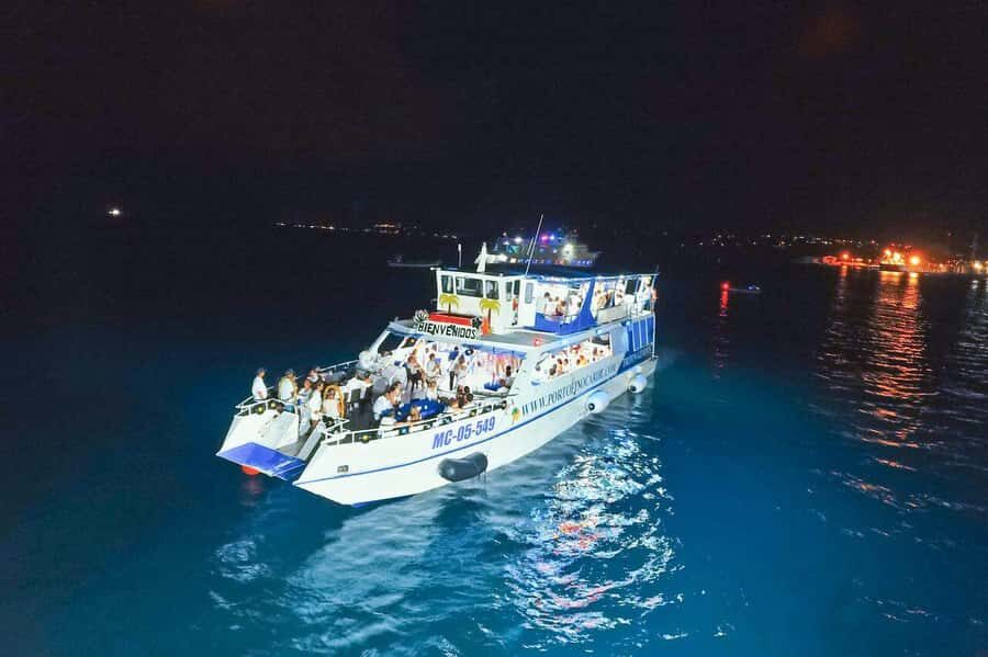 San Andres: White Party on boat with open bar, dinner and dancers! - DJ, Entertainers, and a Dance Show: Where the Night Gets Loud