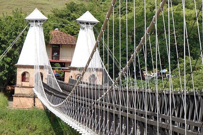 Santa Fe de Antioquia Tour with Western Bridge Visit - Filigrana workshops: a craft stop that breaks up the history