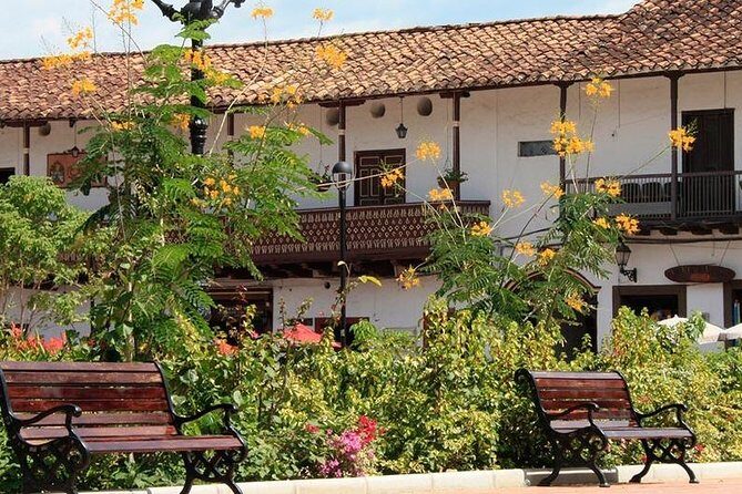 Santa Fe de Antioquia Tour with Western Bridge Visit - Puente de Occidente: the West Bridge tour the local way