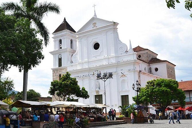 Santa Fe de Antioquia Tour with Western Bridge Visit - Morning pickup, West Tunnel ride, and getting there smoothly