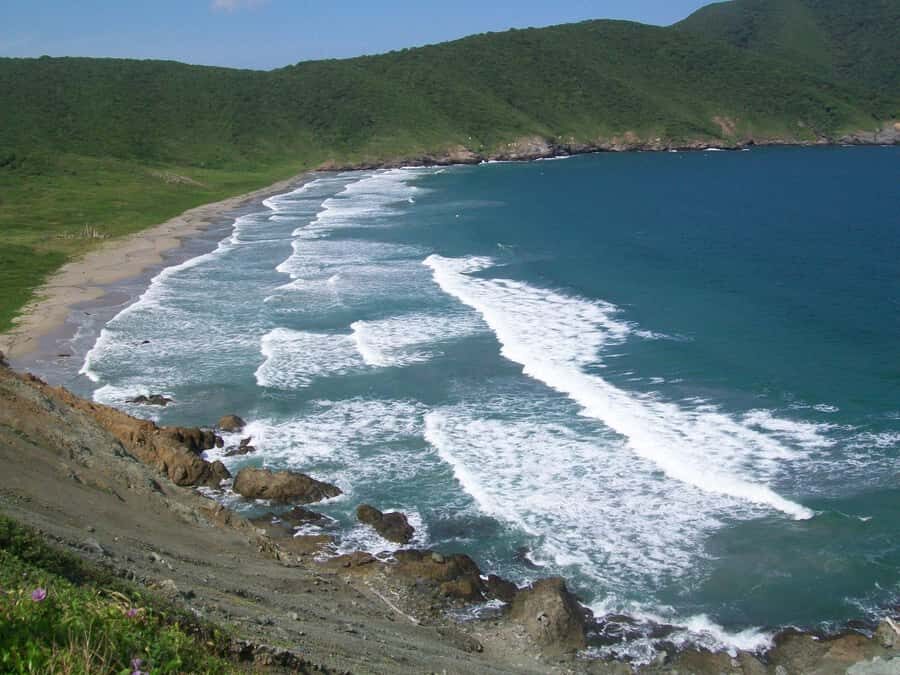 Santa Marta: Cristal Beach Day-Trip - Boat Ride Along the Colombian Caribbean