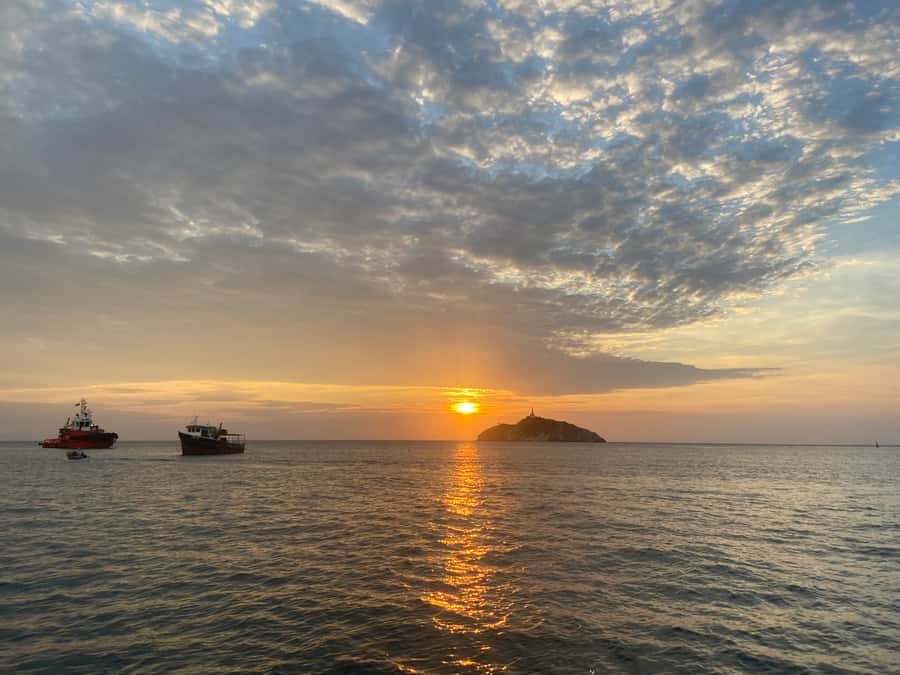 Santa Marta: Sunset Cruise Around the Bay - Planning Your 4:30 PM Start at Serena Tropical Bistro