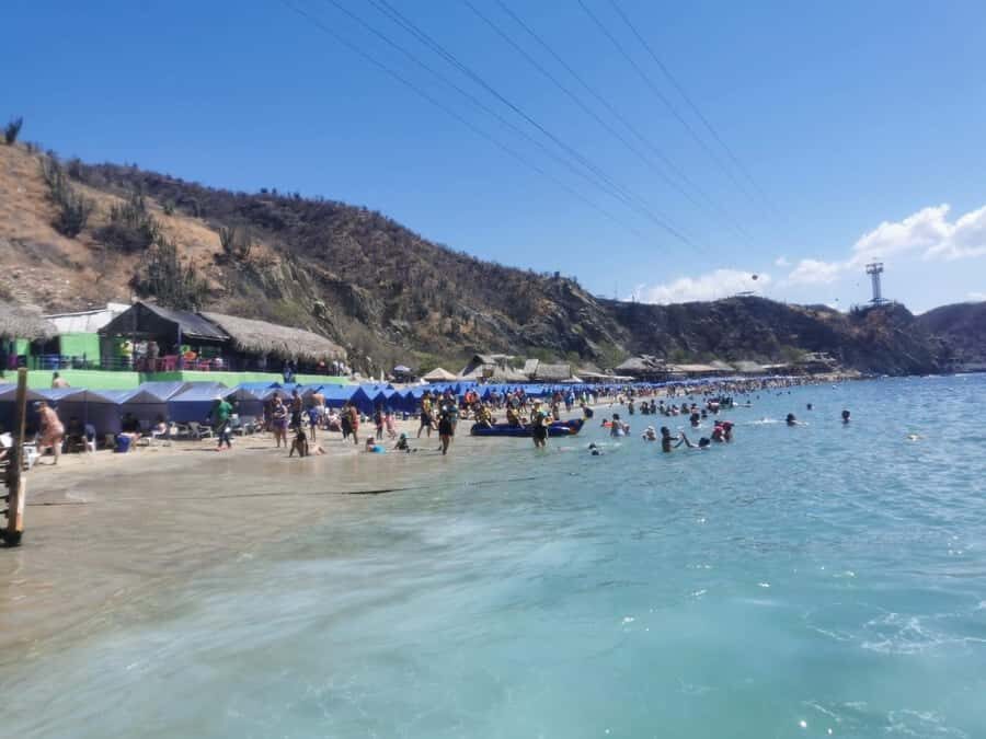 SANTAMARTA: TOUR Combo boat taxi, aquarium, lunch, and white sand beach - Rodadero Sea Aquarium: dolphin watching and marine viewing