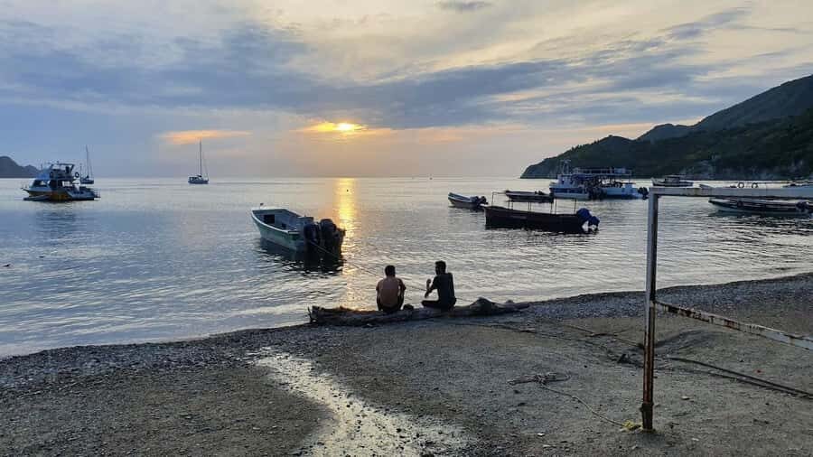 SANTAMARTA: TOUR Remanso, Taganga, Playa Grande Lunch and Snorkeling Included - Playa Grande: Emerald Sea, Lunch Choices, and Real Beach Time
