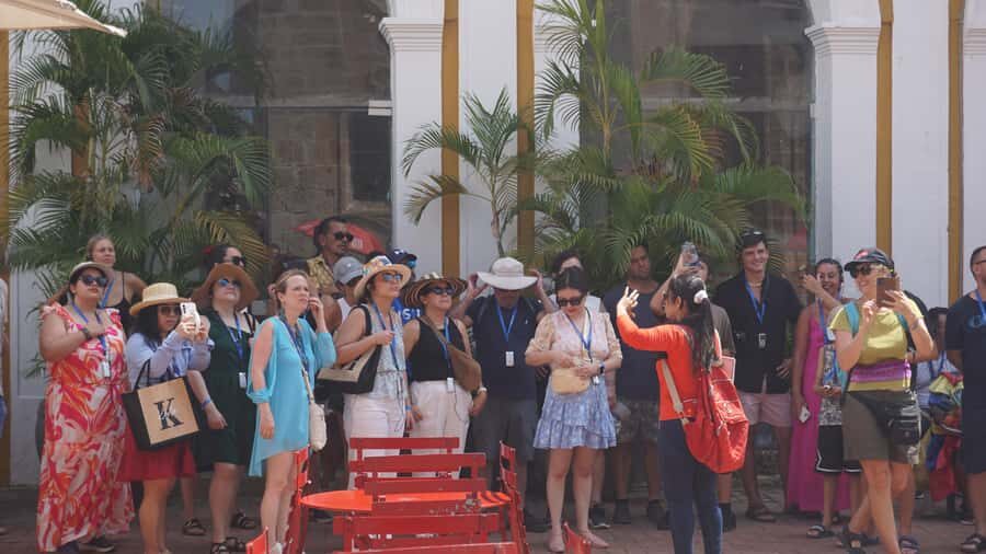 Shared Cartagena Old City Tour with Wireless Audio System - How far you’ll walk, and what to pack for real comfort