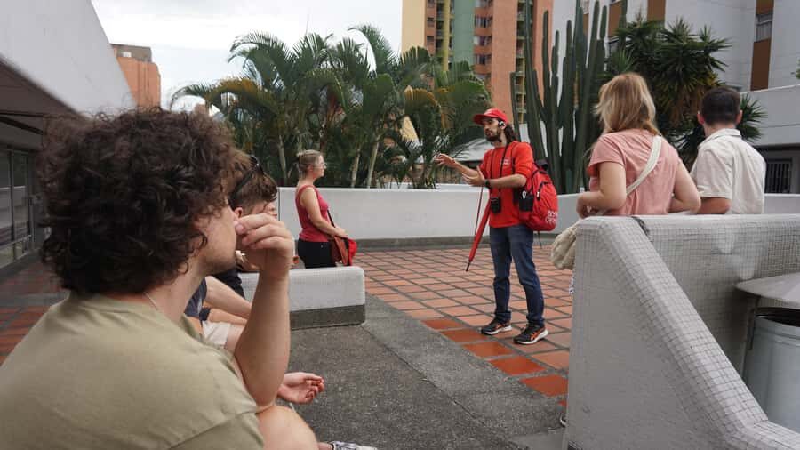 Shared Tour Medellin's Violence & Post-conflict after Pablo - Price and logistics: what $13 buys you in real terms