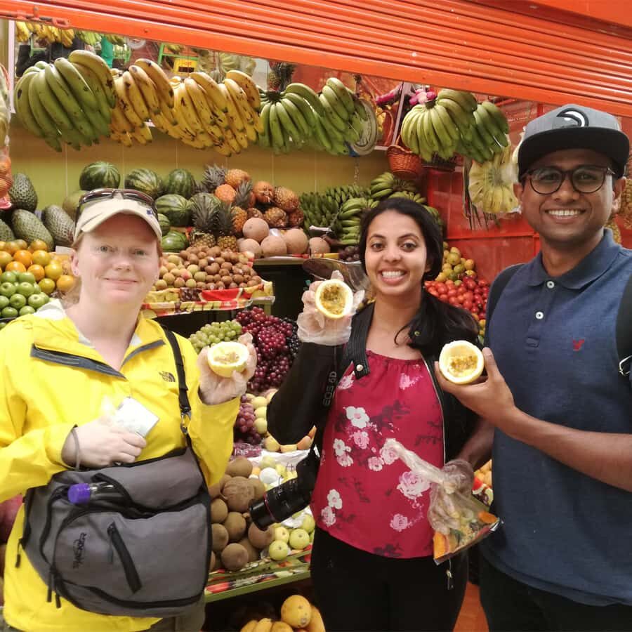 Shared Tour of Colombian Exotic Fruit at Paloquemao Market - Paloquemao Market: more than fruit shopping