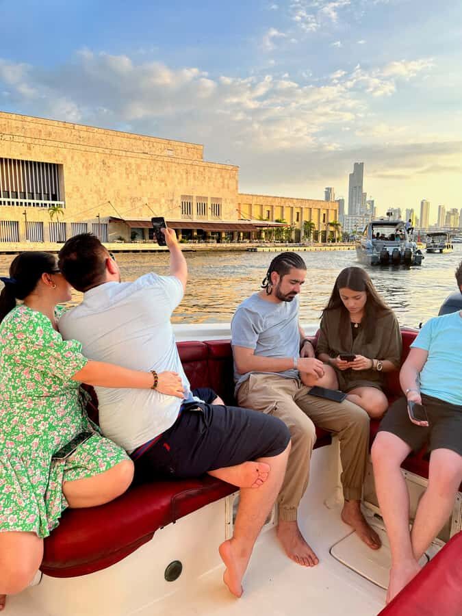 Sunset boat tour open bar and free club entrance Cartagena - Open Bar Reality: Rum, Vodka, and Mixers (Plus What to Bring)