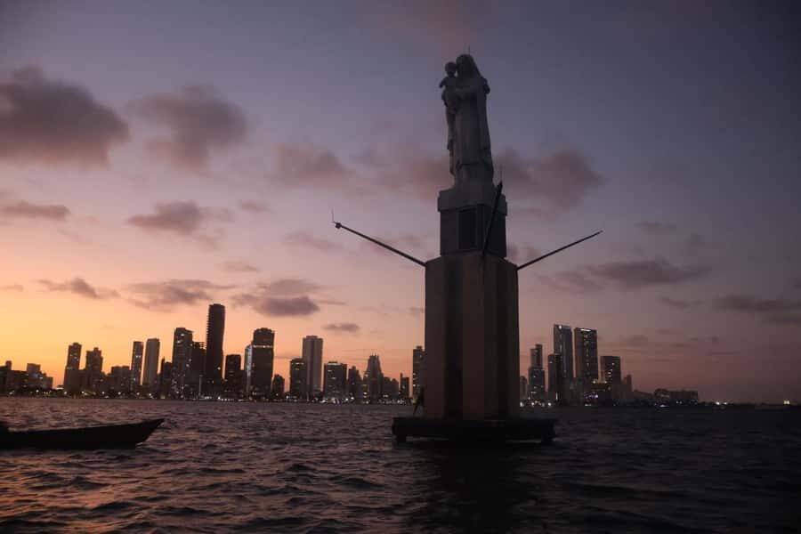 Sunset Party open bar on the bay while sharing with locals - Where You Meet: Pegasus Pier and the Second Horse Statue