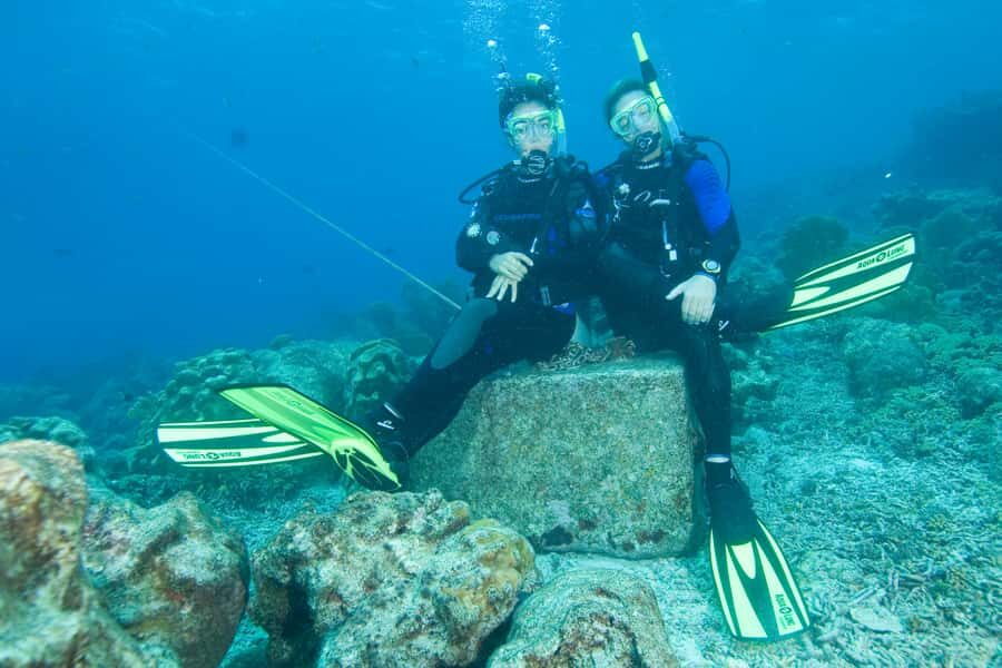 Tayrona National Park: Scuba Diving Tour for Beginners - Learning hand signals and core skills in calm water