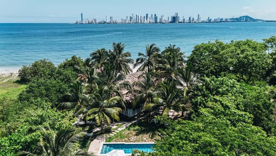 Tierra Bomba Island: A day at Marine Beach Club - Marine Beach Club on Tierra Bomba: the real appeal