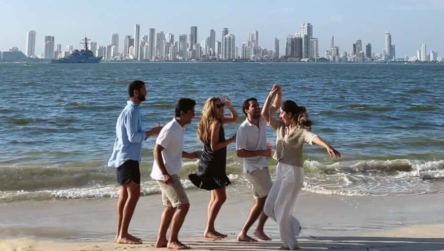 Tierra Bomba Island: A day at Marine Beach Club - From Castillogrande to the island: boat timing and where you meet