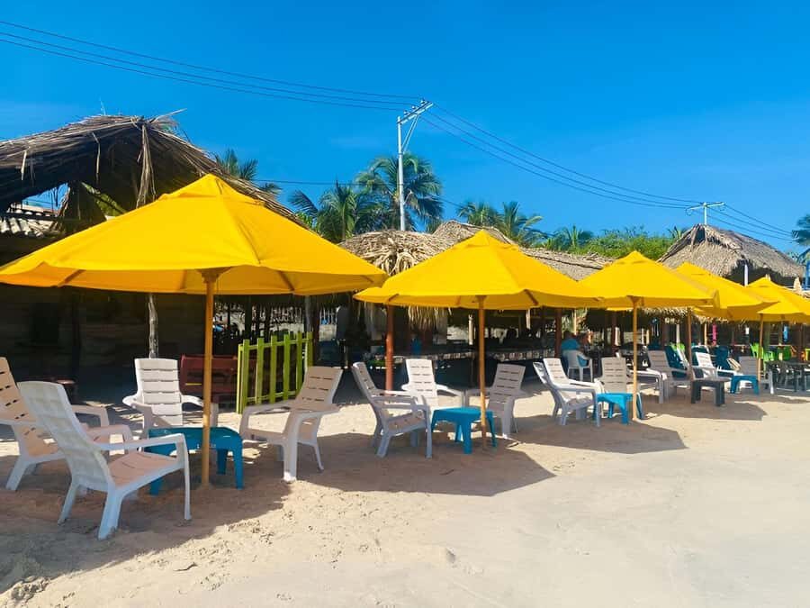 Tierra bomba: Typical beachday to Punta Arena! - How this Tierra Bomba beach day really feels from Bocagrande
