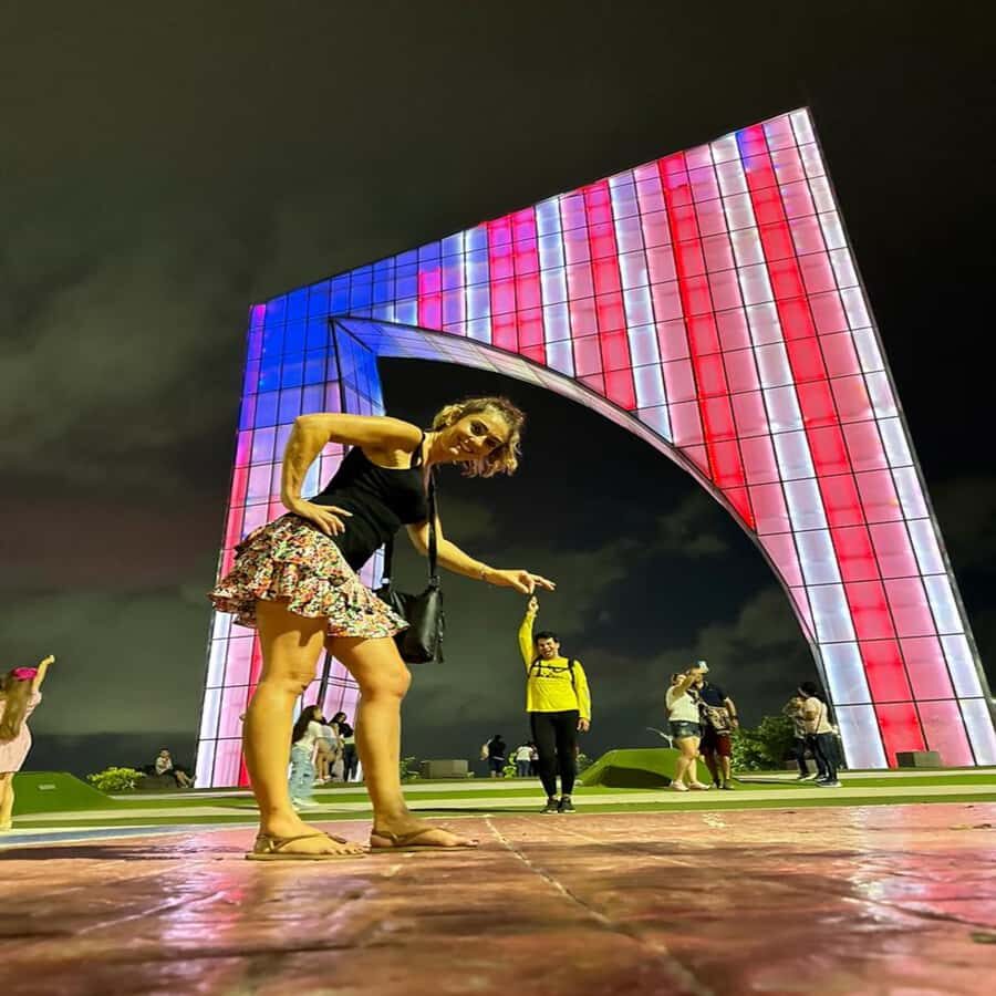 Tour in bike in Barranquilla - Plaza de la Paz (John Paul II): why public squares matter